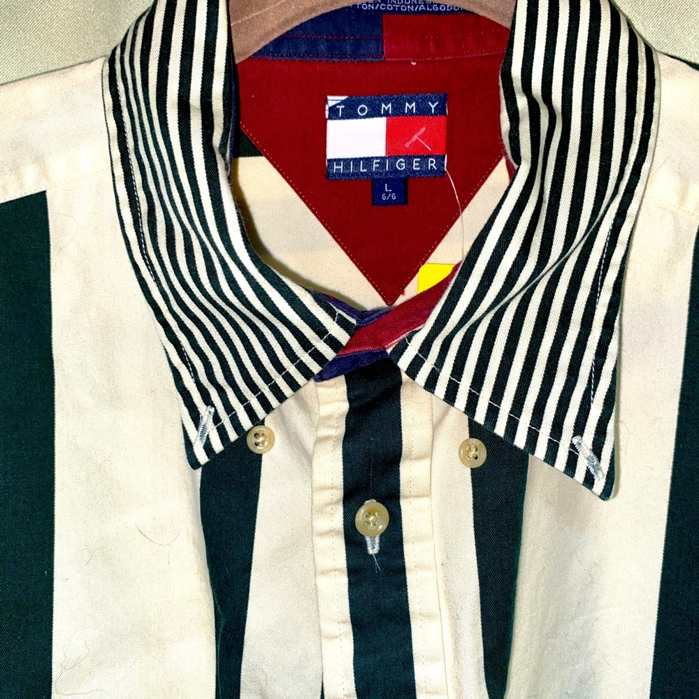 Vintage Tommy Hilfiger button down long sleeve
